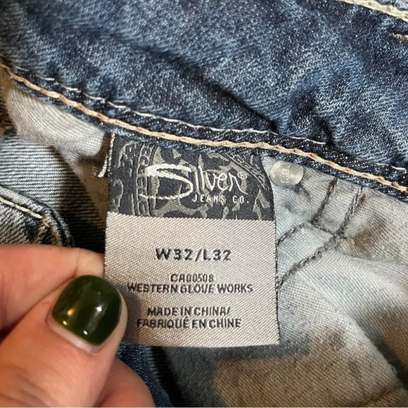 Silver McKenzie Flap Distressed Sequin & Embroidered Straight Leg Jeans - Picture 10 of 10